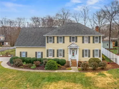 7024 Orchard Path Dr, Clemmons, NC 27012 photo 2
