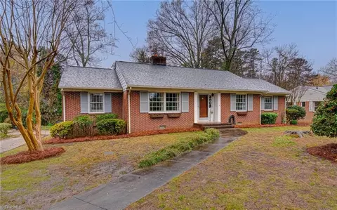 4111 Friendly Ave, Greensboro, NC 27410