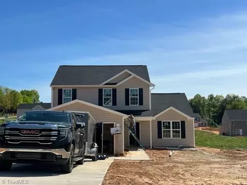 110 Equestrian Trl, Madison, NC 27025