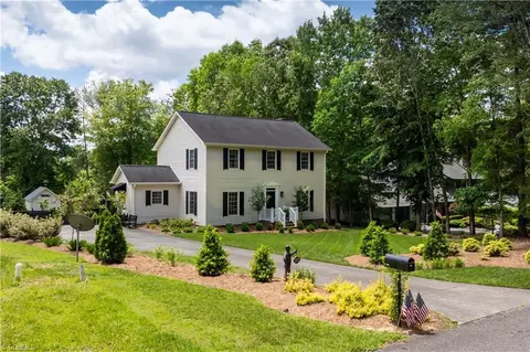 310 Folly Farms Cir, Mount Airy, NC 27030