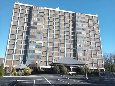 1101 Elm St N #603, Greensboro, NC 27401