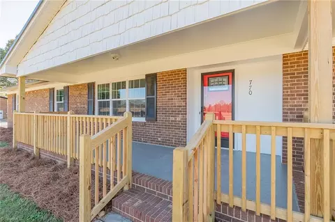 770 Sedge Garden Rd, Kernersville, NC 27284