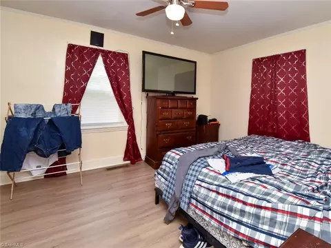 Bedroom - 521 25th St E, Winston Salem, NC 27101 photo 2 of 3
