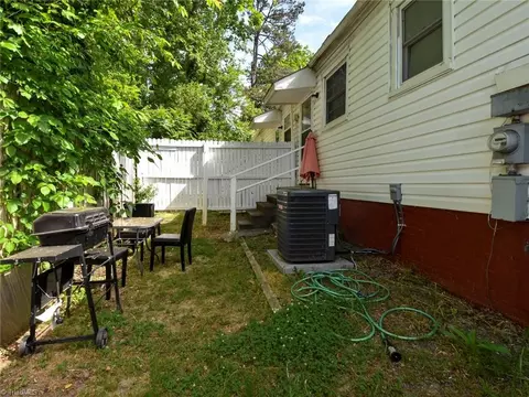 Exterior - 521 25th St E, Winston Salem, NC 27101 photo 1 of 2