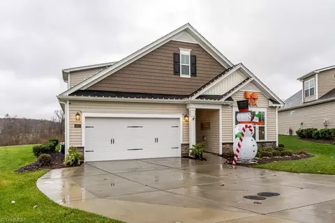 Exterior - 4013 Limestone Ct, Clemmons, NC 27012 photo 10 of 11
