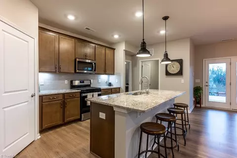Kitchen - 4013 Limestone Ct, Clemmons, NC 27012 photo 3 of 3