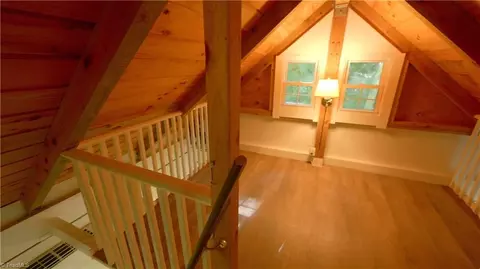 756 Valley View Dr, Purlear, NC 28665 photo 9