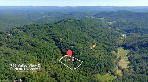 756 Valley View Dr, Purlear, NC 28665 photo 4