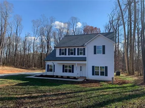 3044 Nc Highway 62, Liberty, NC 27298