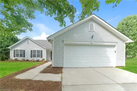 675 Pecan Ridge Cir, Kernersville, NC 27284
