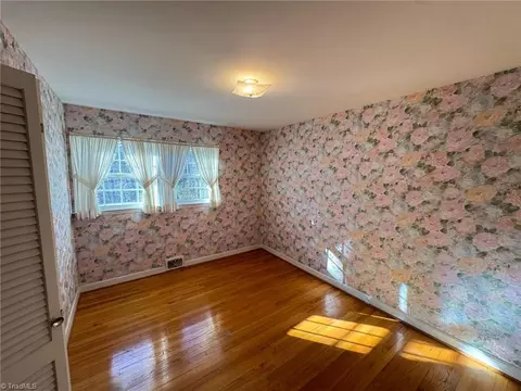Bedroom - 152 Manor Ridge Rd E, Elkin, NC 28621 photo 6 of 6