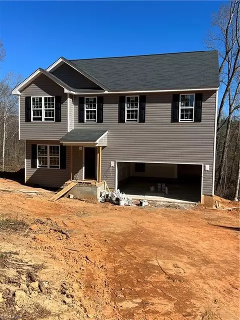 6061 Stanleyville Dr, Rural Hall, NC 27045