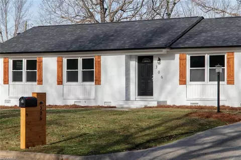 306 Barberry Dr, Greensboro, NC 27406