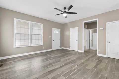 815 Mobile St, High Point, NC 27260 photo 5
