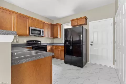 815 Mobile St, High Point, NC 27260 photo 12