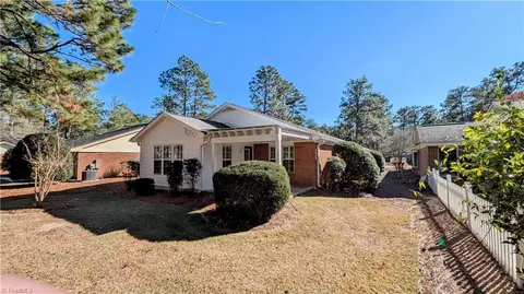 320 Robin Ln, Pinehurst, NC 28374 photo 8