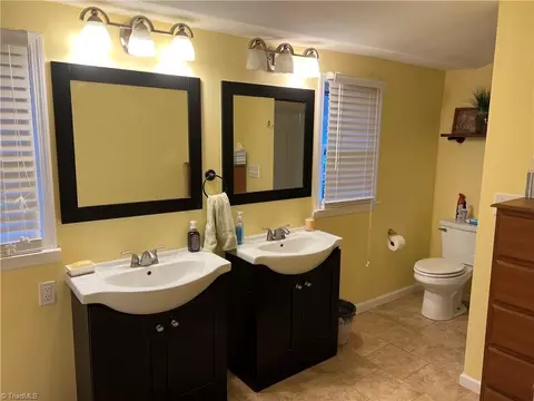 Bath - 1085 Tom Gordon Rd, King, NC 27021 photo 1 of 2