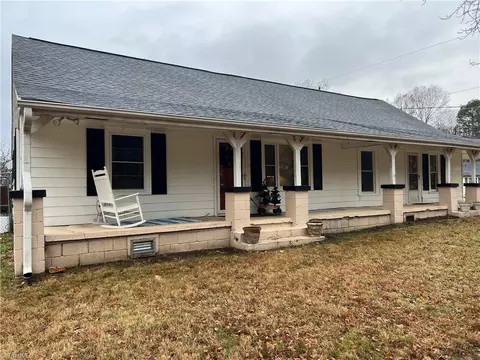 Exterior - 1085 Tom Gordon Rd, King, NC 27021 photo 2 of 3