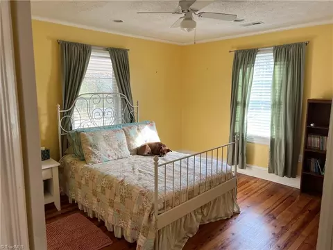 Bedroom - 1085 Tom Gordon Rd, King, NC 27021 photo 2 of 4