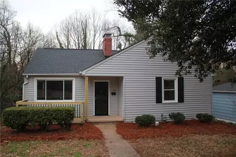 1106 Crestwood Dr, Winston Salem, NC 27101