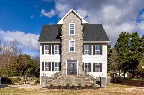 4114 Rose Lake Dr, Greensboro, NC 27407