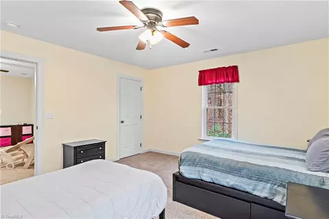 Bedroom - 1039 Underpass Rd, Advance, NC 27006 photo 7 of 7