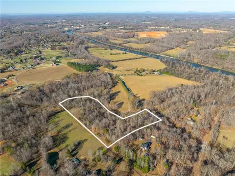 View/Area - 1039 Underpass Rd, Advance, NC 27006 photo 6 of 9