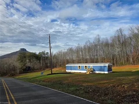 1430 Surry Line Rd, Pinnacle, NC 27043