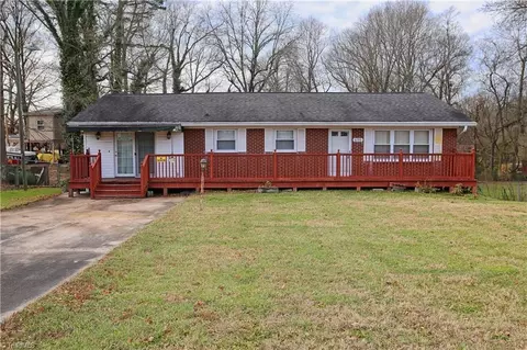 6793 Weant Rd, High Point, NC 27263