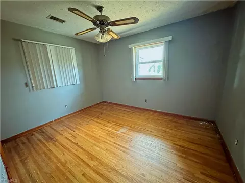 Bedroom - 6793 Weant Rd, High Point, NC 27263 photo 4 of 6