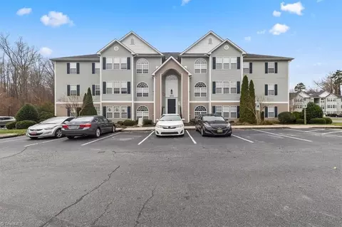 4701 Pennoak Ln #F, Greensboro, NC 27407