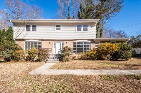 1310 King George Dr, Greensboro, NC 27410