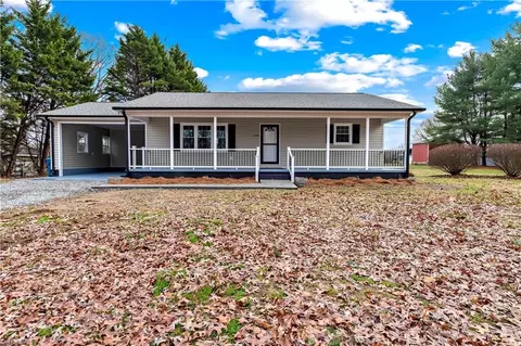 409 Taylor Allen Dr, Yadkinville, NC 27055