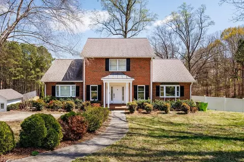 2611 Burke Farm Rd, Clemmons, NC 27012