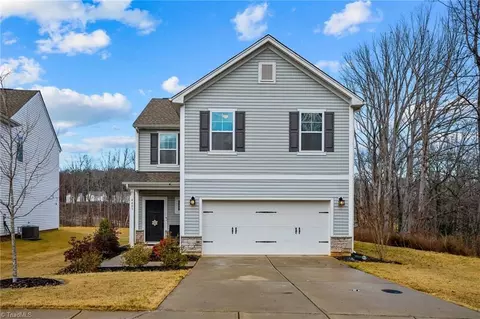 4403 Mashie Dr, Pfafftown, NC 27040