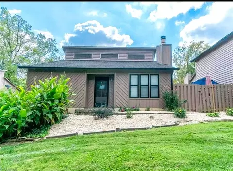 1908 Stonewood Dr, Winston Salem, NC 27103