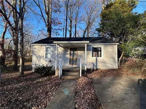 819 Brookline St E, Winston Salem, NC 27107