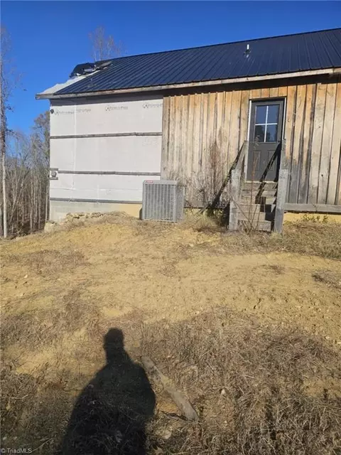 9251 Archdale Rd, Trinity, NC 27370 photo 5