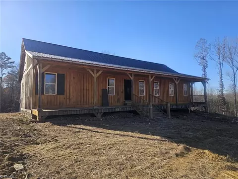 9251 Archdale Rd, Trinity, NC 27370