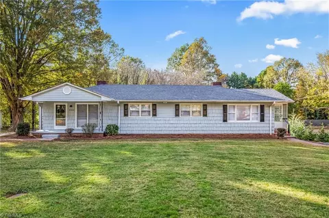 4536 Oakwood Cir, Winston Salem, NC 27106