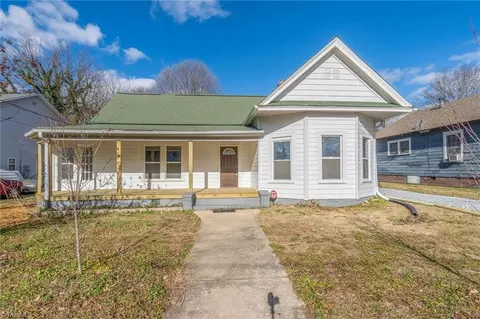506 Newton Pl, High Point, NC 27262