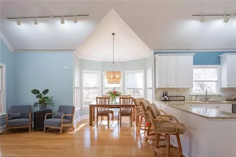 Dining - 2500 Midview Dr, High Point, NC 27265 photo 2 of 2