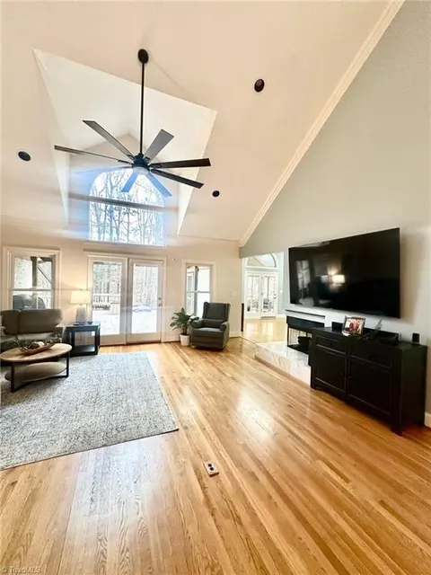 Living - 2500 Midview Dr, High Point, NC 27265 photo 5 of 6