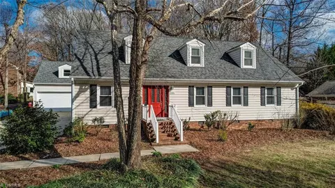 3306 Cascade Dr, Greensboro, NC 27410