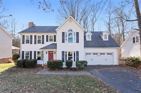 7157 Avenbury Cir, Kernersville, NC 27284