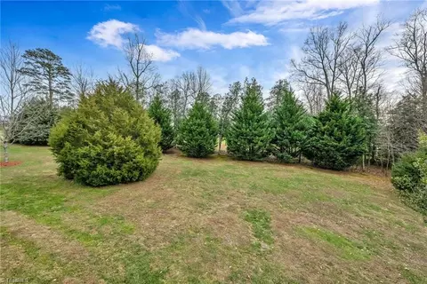171 Mountain Meadows Ln, Purlear, NC 28665 photo 39