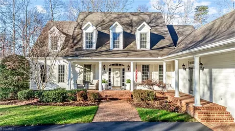 370 Coventry Park Ln, Winston Salem, NC 27104
