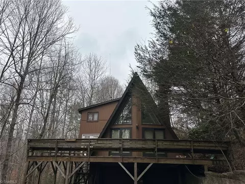 1086 Beaumont Poplar St, North Wilkesboro, NC 28659