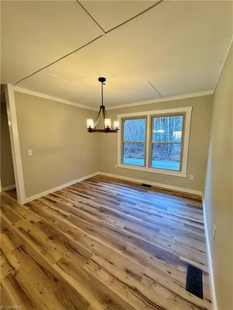 12716 Us Highway 421 W, Purlear, NC 28665 photo 20