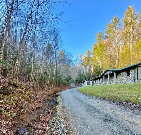 12716 Us Highway 421 W, Purlear, NC 28665 photo 7